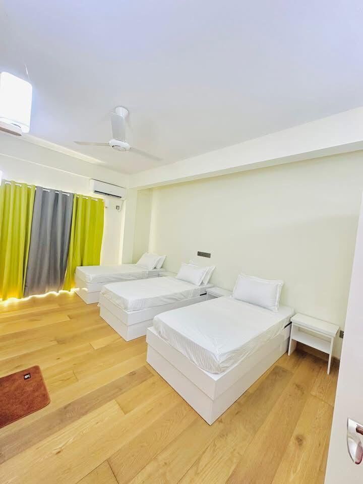 c0b9ec53-62b0-40eb-96fe-d6de3c5a498a