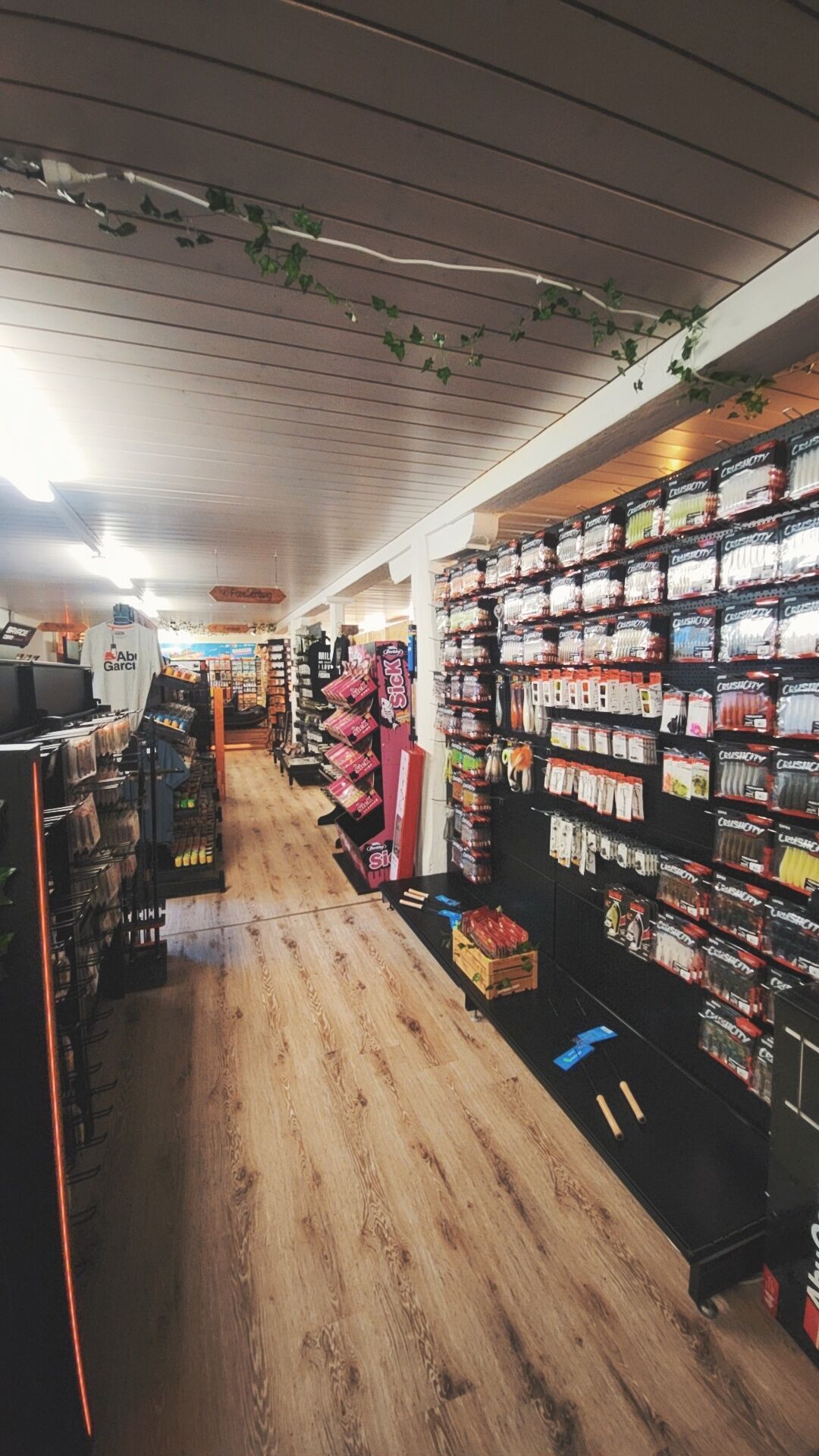 WhatsApp Image 2025-04-12 at 21.51.20 (1)