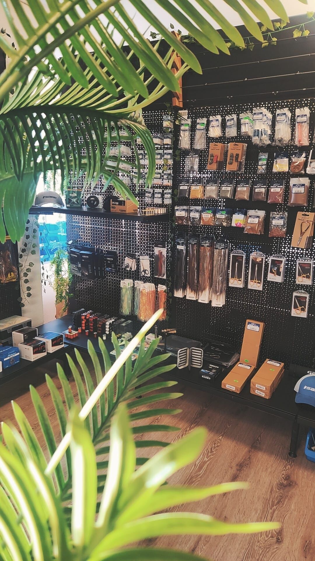 WhatsApp Image 2025-04-12 at 21.50.21